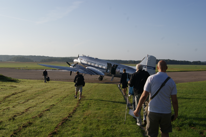 Dags för boarding på DC-3 Daisy! Foto: Göran Johansson.