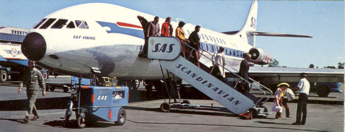 SAS och Air France var de första flygbolag som anskaffade den revolutionerande Sud Aviation Caravelle 1959, SAS första jetflygplan. Samtida vykort