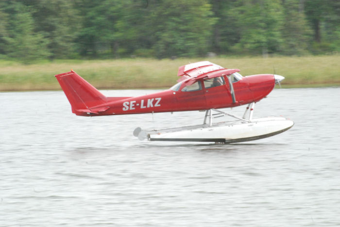 Landning Cessna 172. Foto: Bengt Simson. 